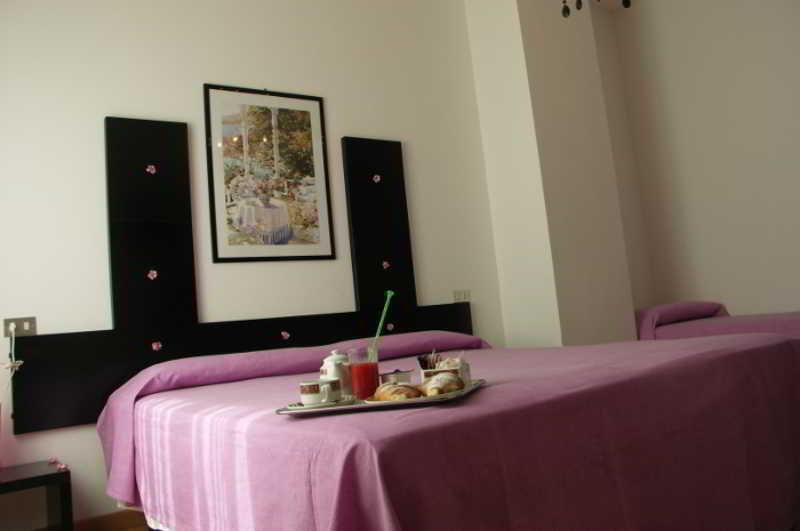 Hotel La Rosa Dei Venti Monte San Giusto Room photo